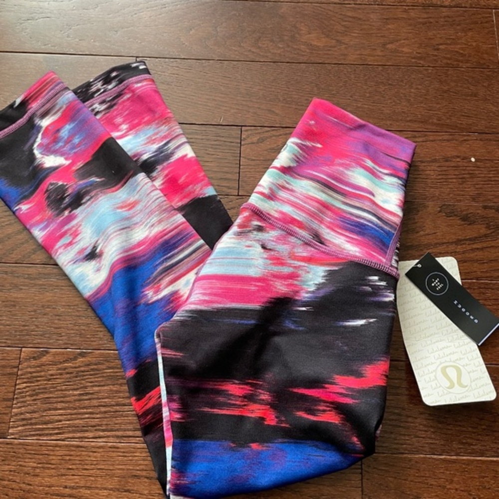 Lululemon wunder under